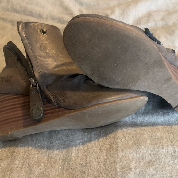 Blowfish wedge booties - Picture 3 of 6